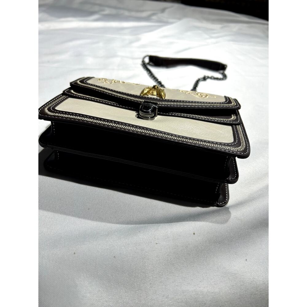 White "Fabulous" Bee Cross-body Bag 8.5x5.5x3 - Picture 7 of 9